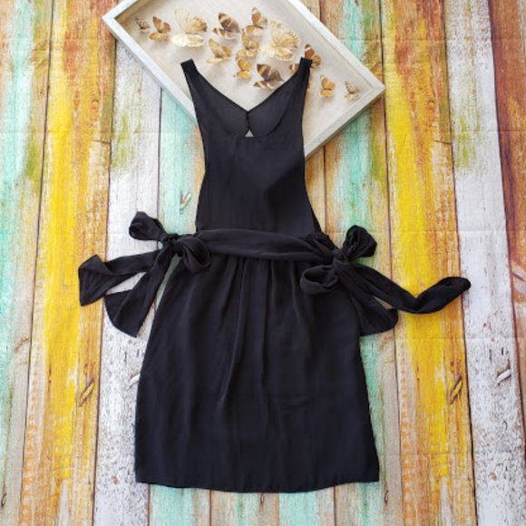 Marisa Luisa Dresses & Skirts - Maria Luisa Black Pinafore Keyhole Back Dress 2/4